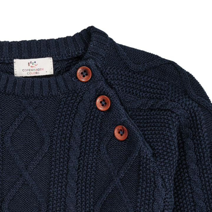 KABELSTRIKKET BLUSE M. KNAPLUKNING - NAVY