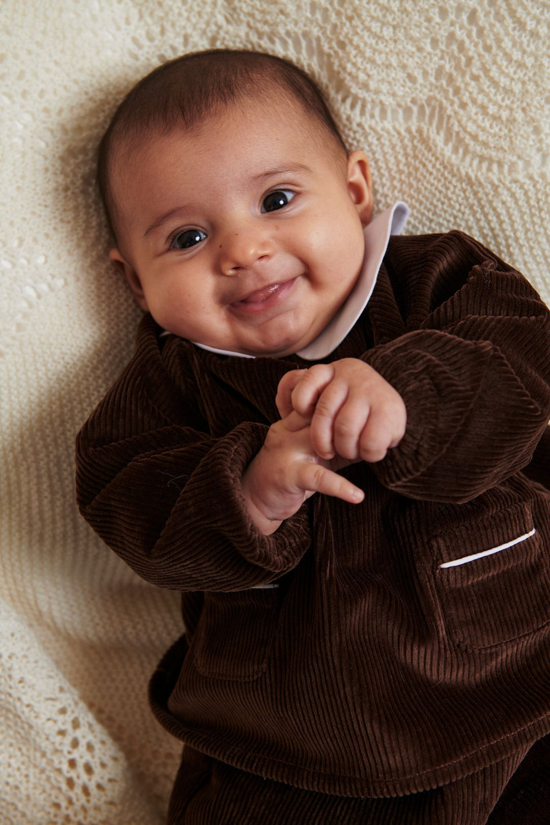 BABY-SÆT I FLØJL M KRAVE - DK.BROWN COMB.