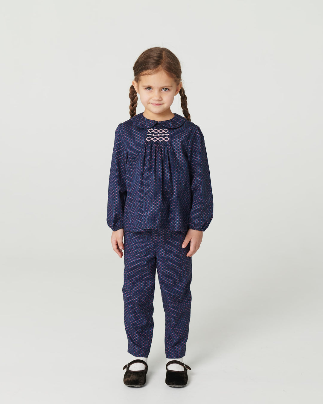 Printet Bluse m. Krave & Smock Broderi - Navy Flower Aop