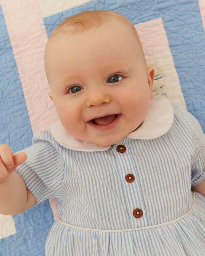 BÆK OG BØLGE ROMPER MED KRAVE - SKY BLUE W CREAM STRIPE