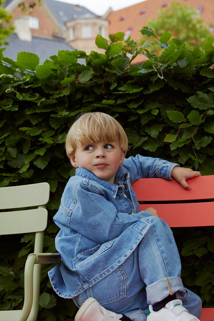 ØKOLOGISKE JUNIOR JEANS - NORMAL PASFORM - LT BLUE INDIGO WASHED