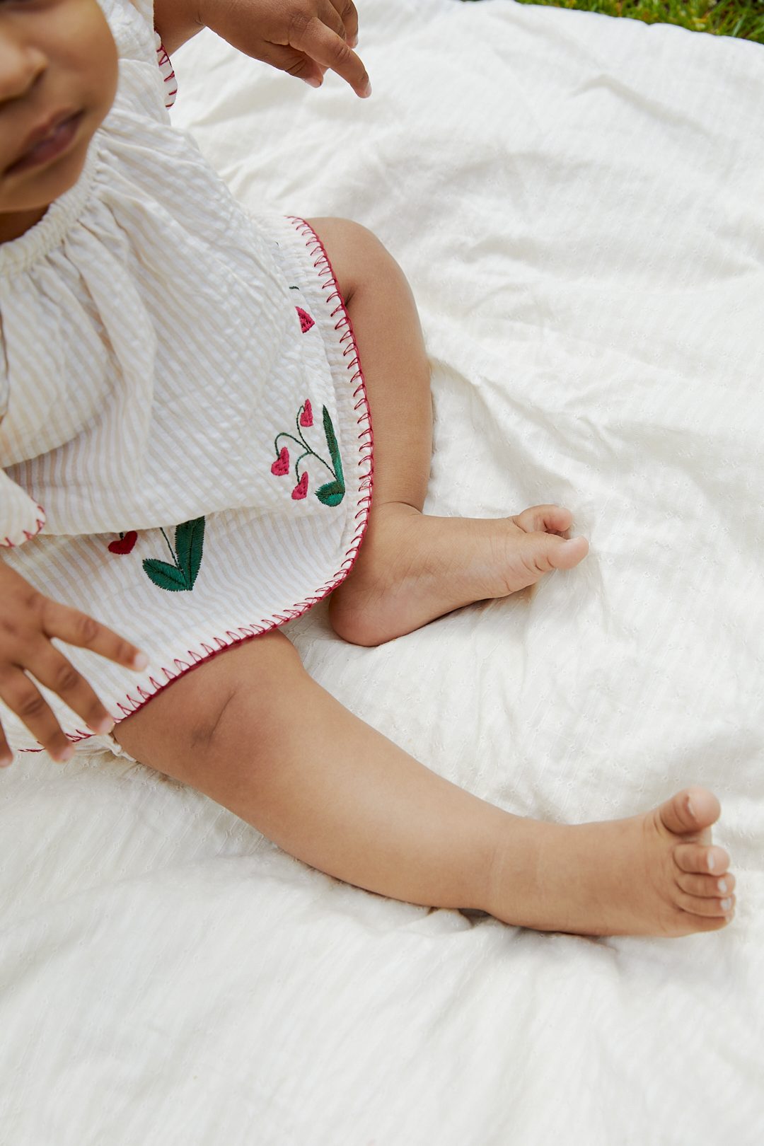BÆK OG BØLGE BABY SET M. BRODERI - DUSTY ROSE W CREAM STRIPE W. BERRY