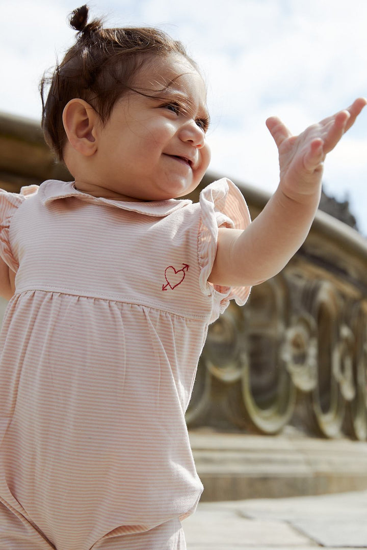 STRIBET ROMPER MED HJERTE BRODERI - DUSTY ROSE/CREAM STRIPE