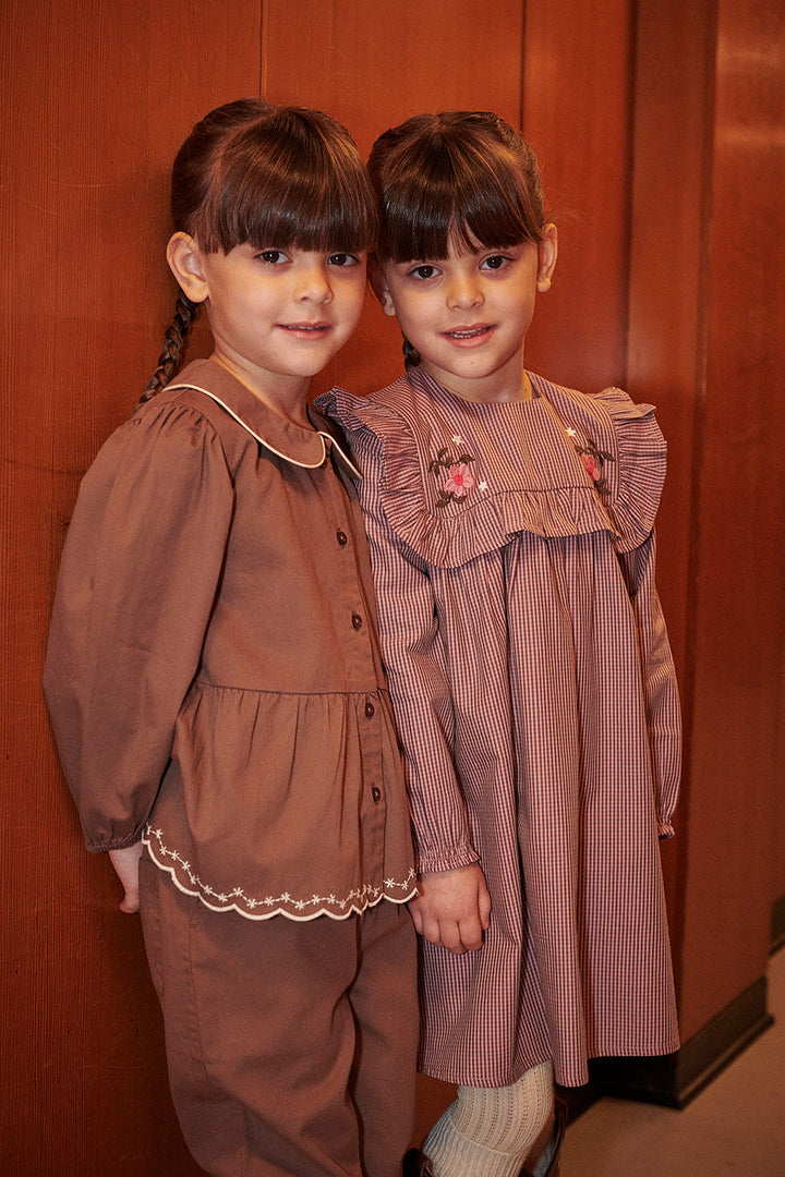 Bluse m. Broderi - Walnut