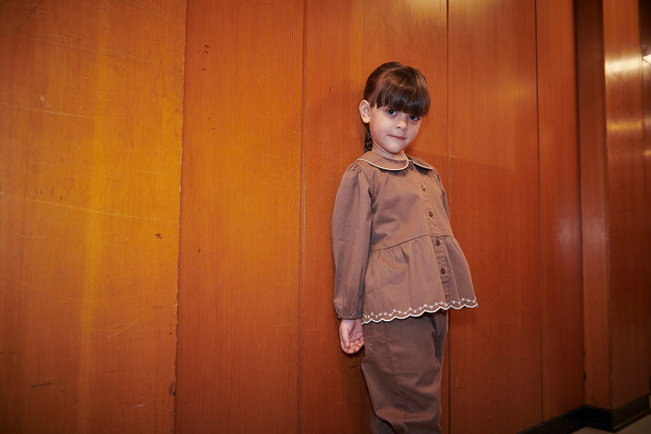 Bluse m. Broderi - Walnut