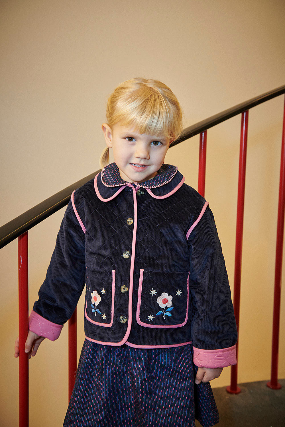Quilted Fløjlsjakke m. Broderi - Navy