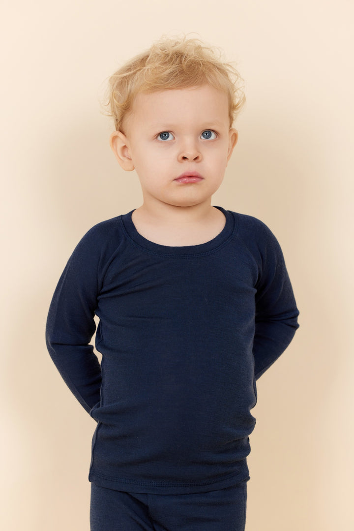LANGÆRMET T-SHIRT I TYND MERINOULD - NAVY